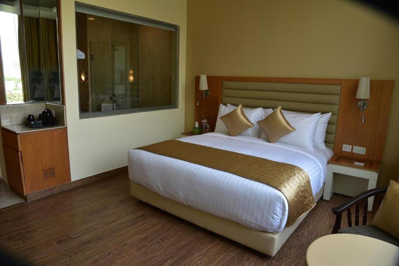 Opulent By Udman Chhattarpur New Delhi Exterior photo