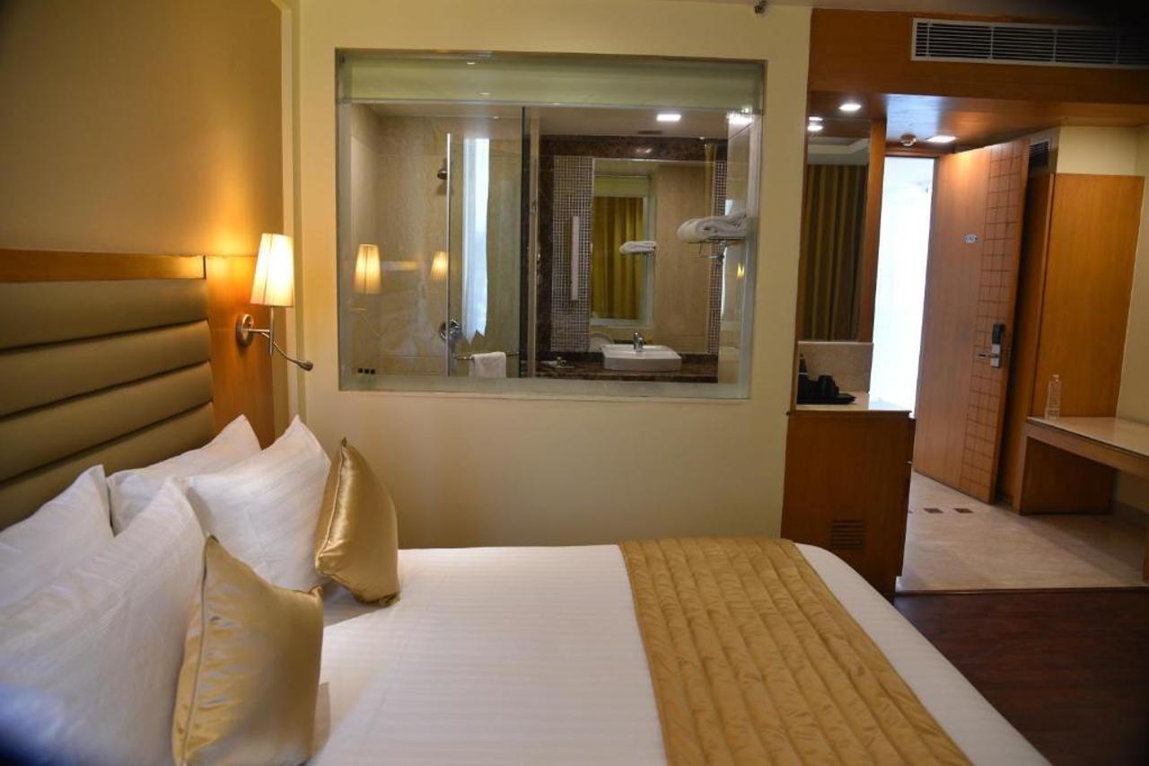 Opulent By Udman Chhattarpur New Delhi Exterior photo