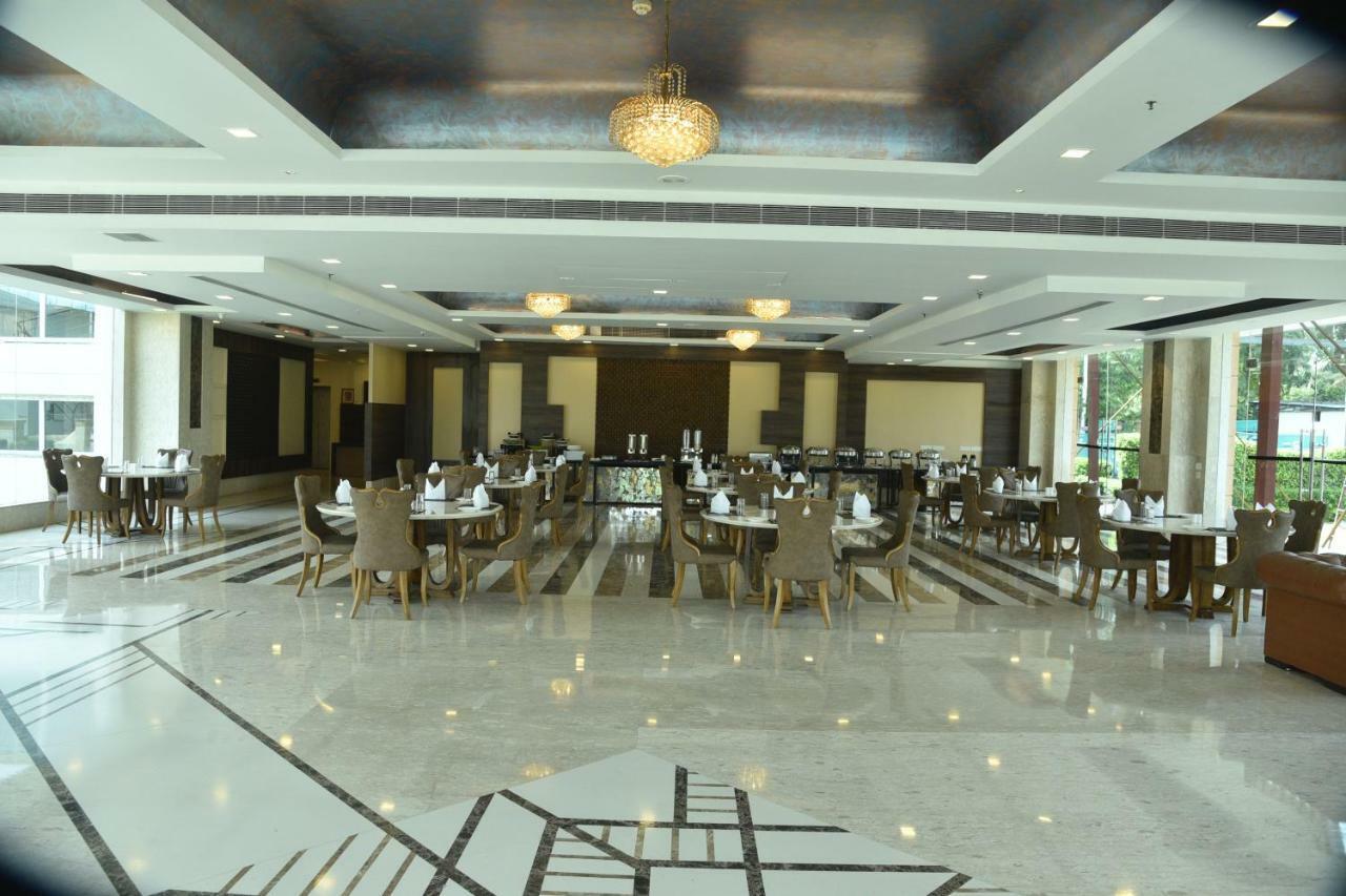 Opulent By Udman Chhattarpur New Delhi Exterior photo